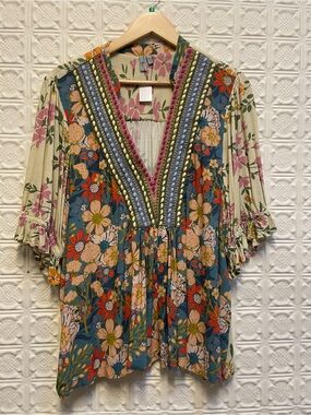 Floral V-Neck Peasant Blouse in Teal and Cream